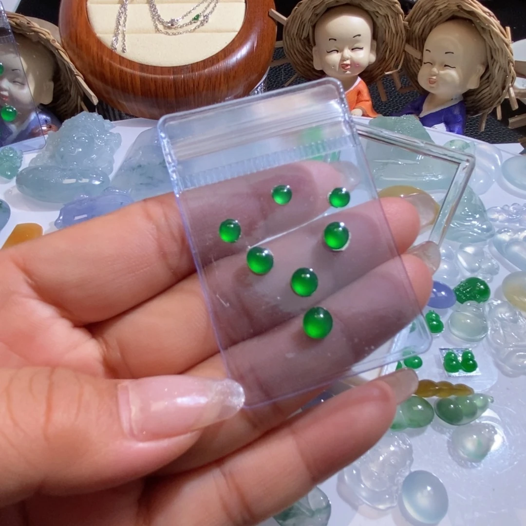 未镶嵌定制翡翠【****座翡翠