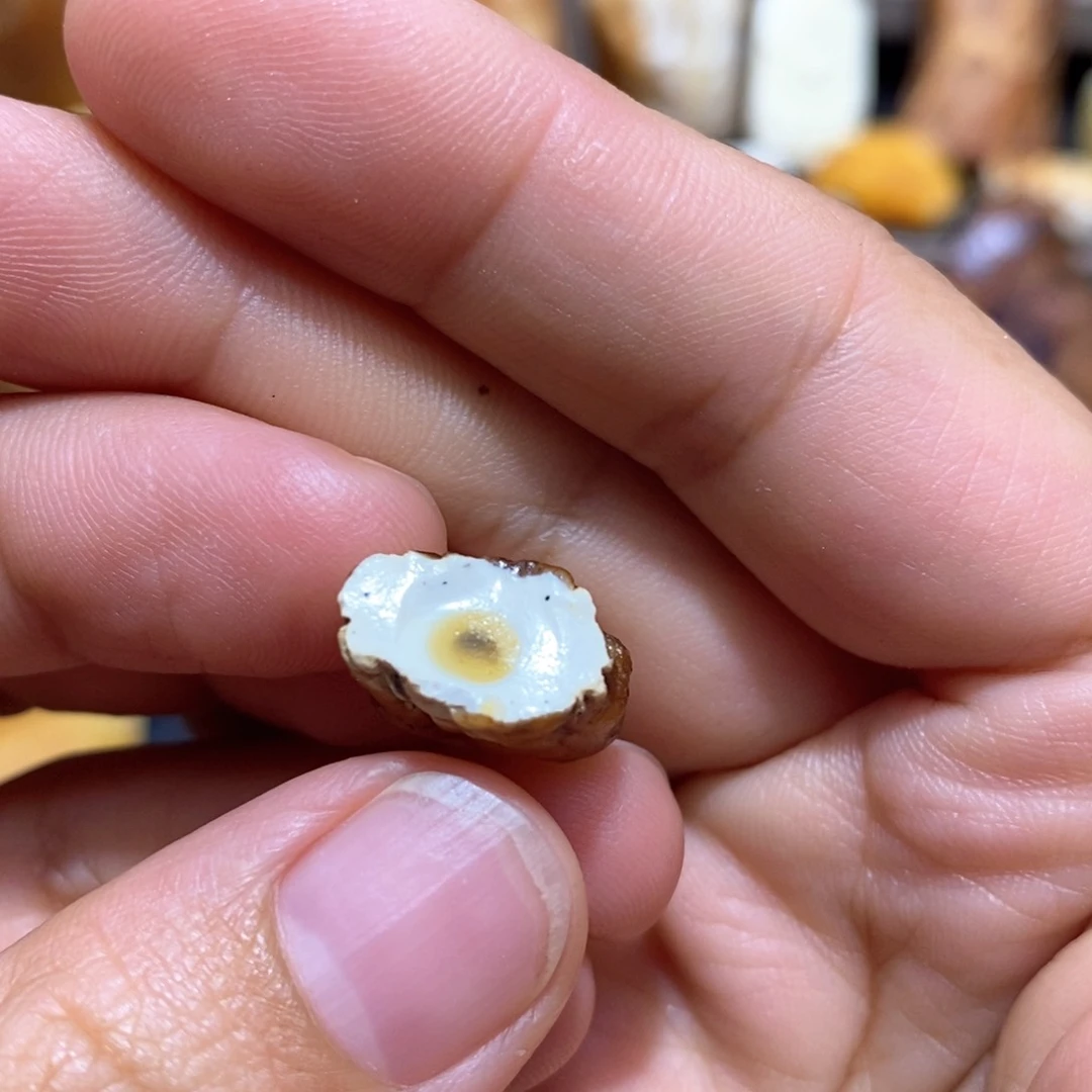 定制琥珀?*宇蜜蜡原石