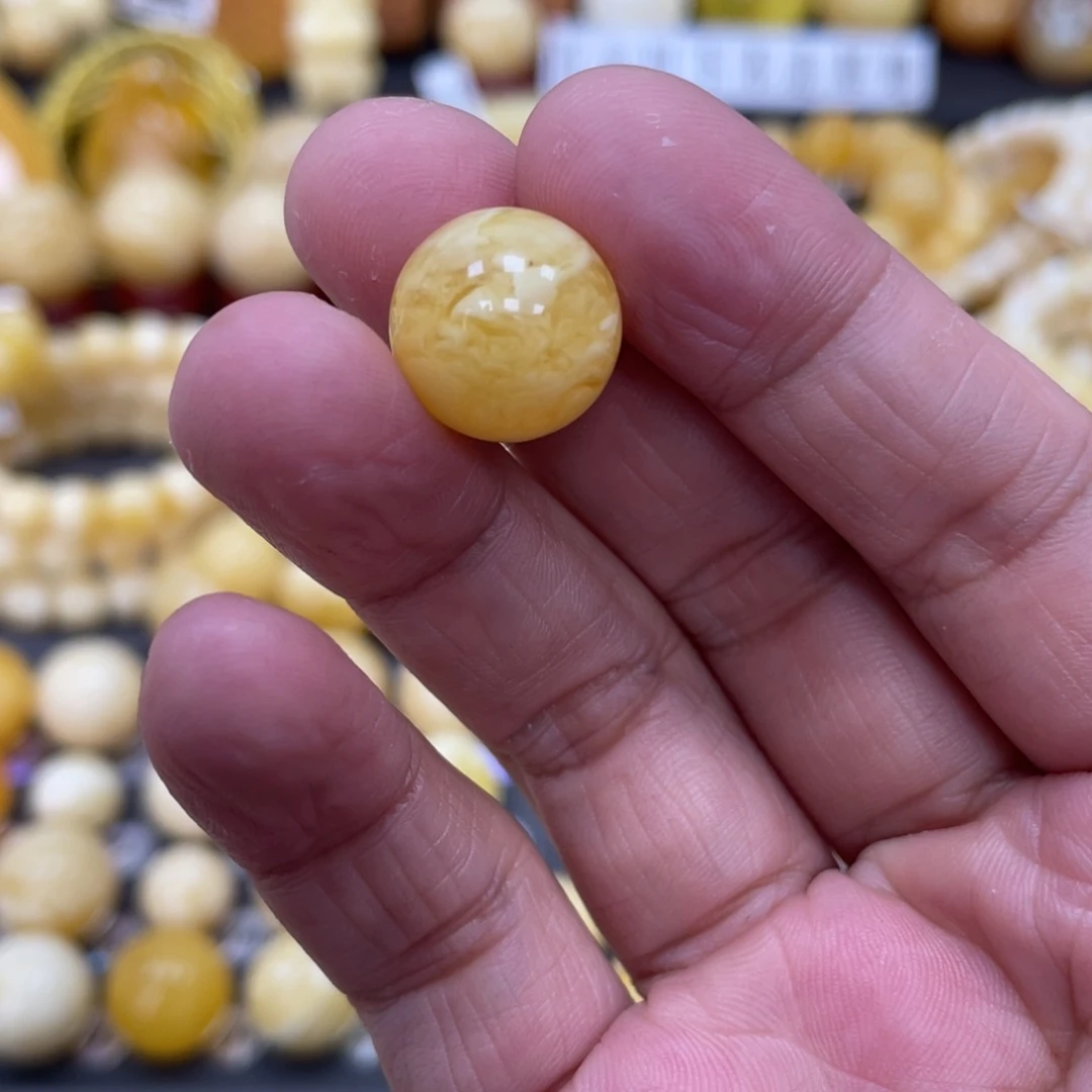 琥珀珠宝奇石未镶嵌14.3mm微瑕疵