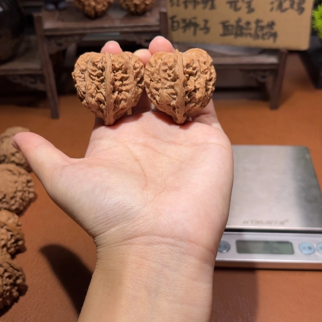 吊坠桃核42.5火焰马蹄原生态