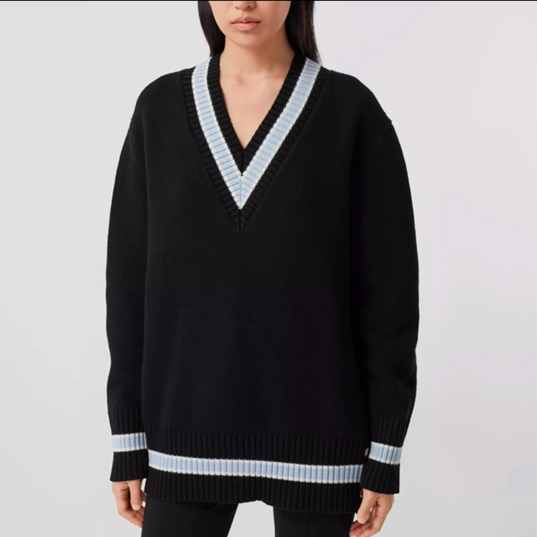 99新/Burberry/博柏利/S码/板球羊毛V领针织衫/010839