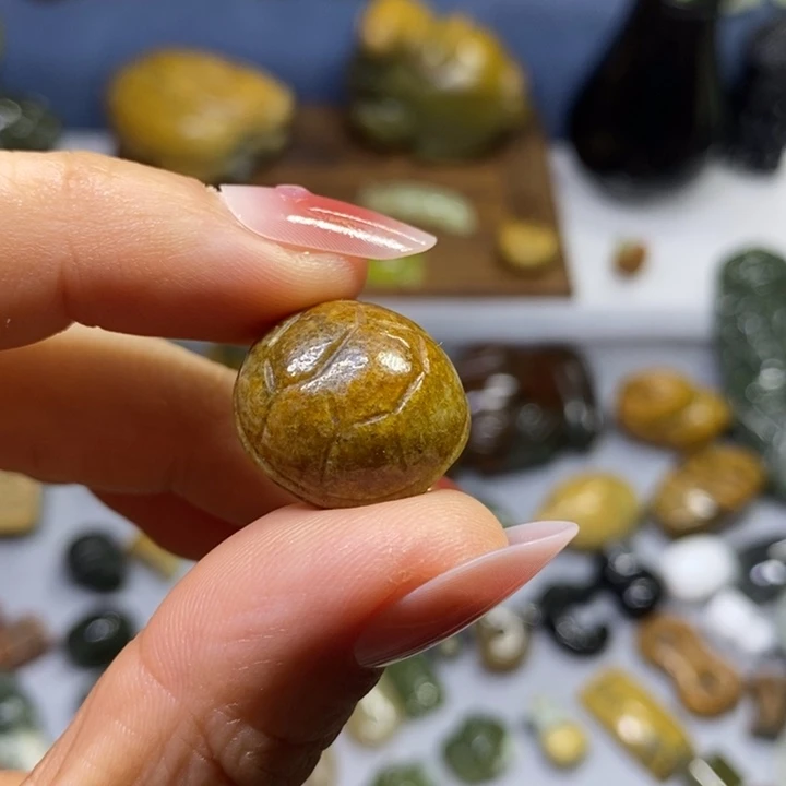 岫岩河磨玉（透闪石质玉）未镶嵌挂件