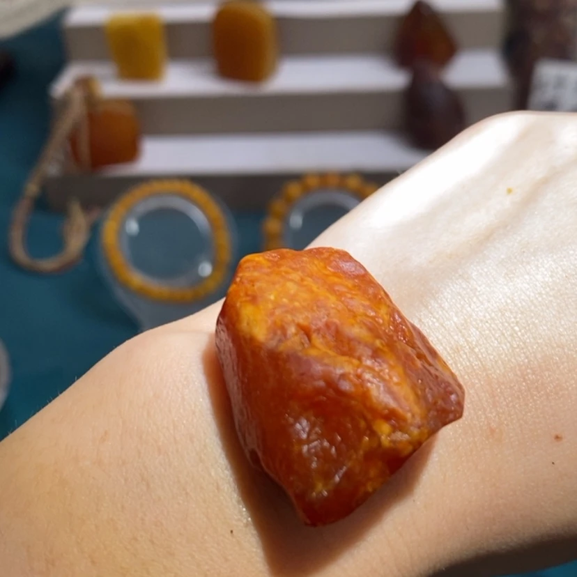 【闪购商品】未镶嵌琥珀珠宝奇石55