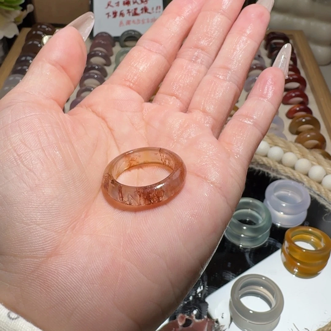 茉***莉玛瑙/玉髓未镶嵌戒圈