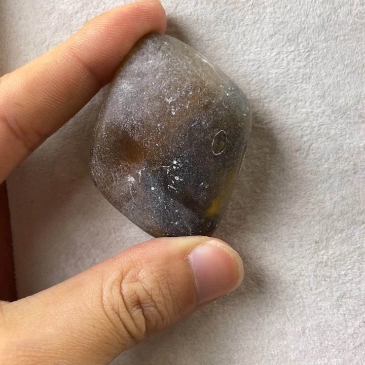 定制琥珀流***夫天然琥珀