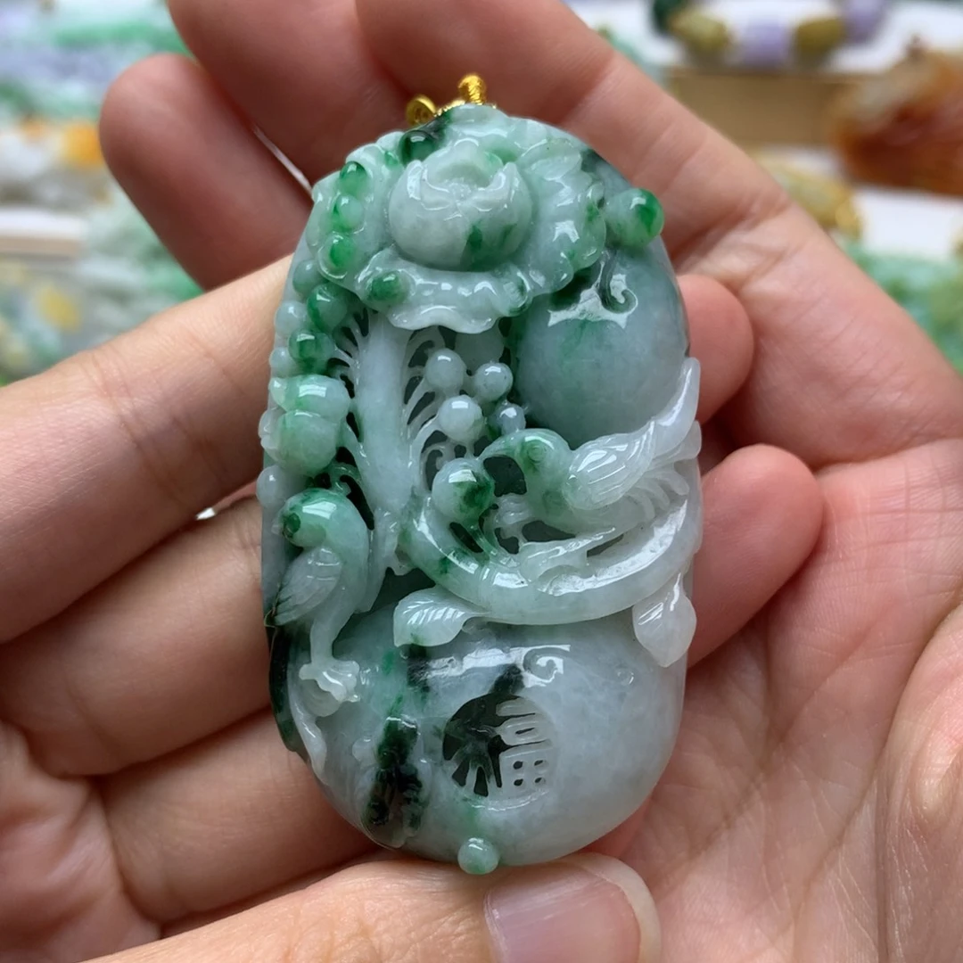 翡翠未镶嵌颈饰翡翠