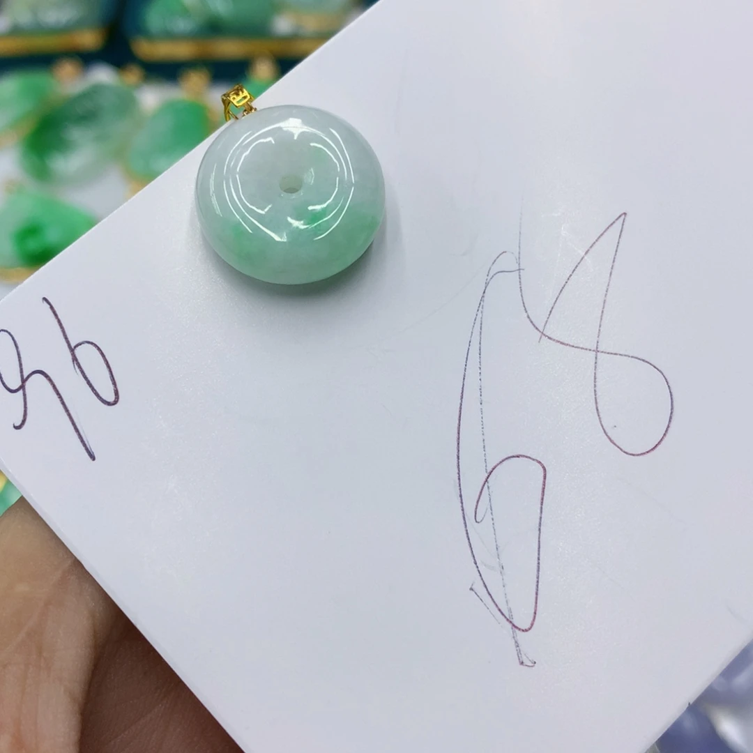 翡翠颈饰18K金镶嵌?***?翡翠