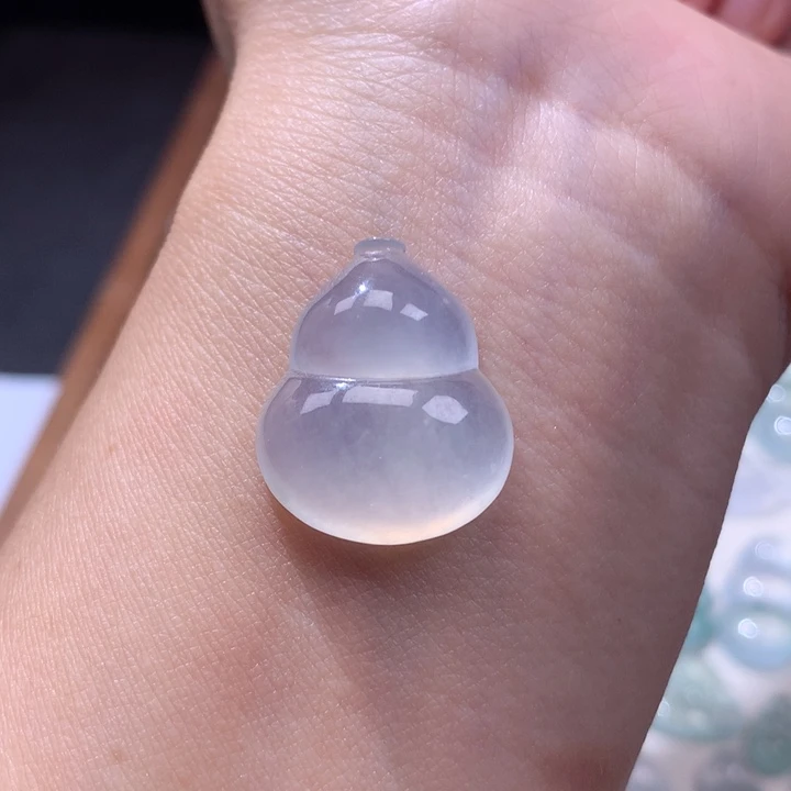 颈饰未镶嵌翡翠冰种大葫芦