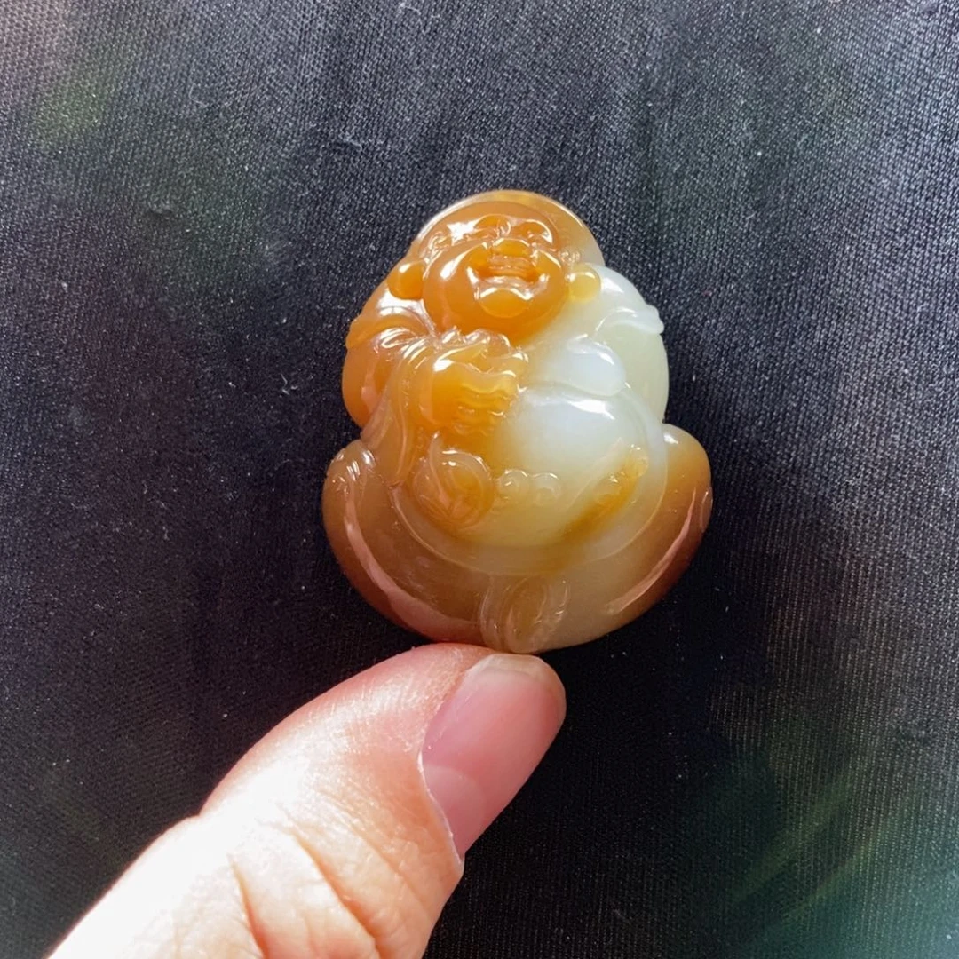 和田玉（糖玉）未镶嵌颈饰