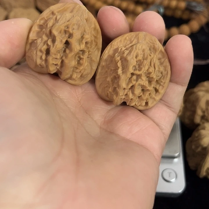 把件文玩核桃35左右微瑕天地编号058