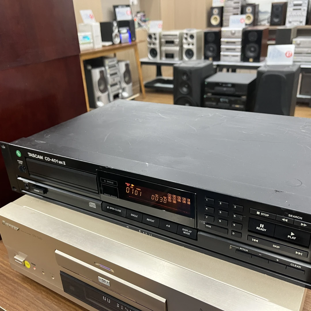 8新  天琴黑色cd播放器