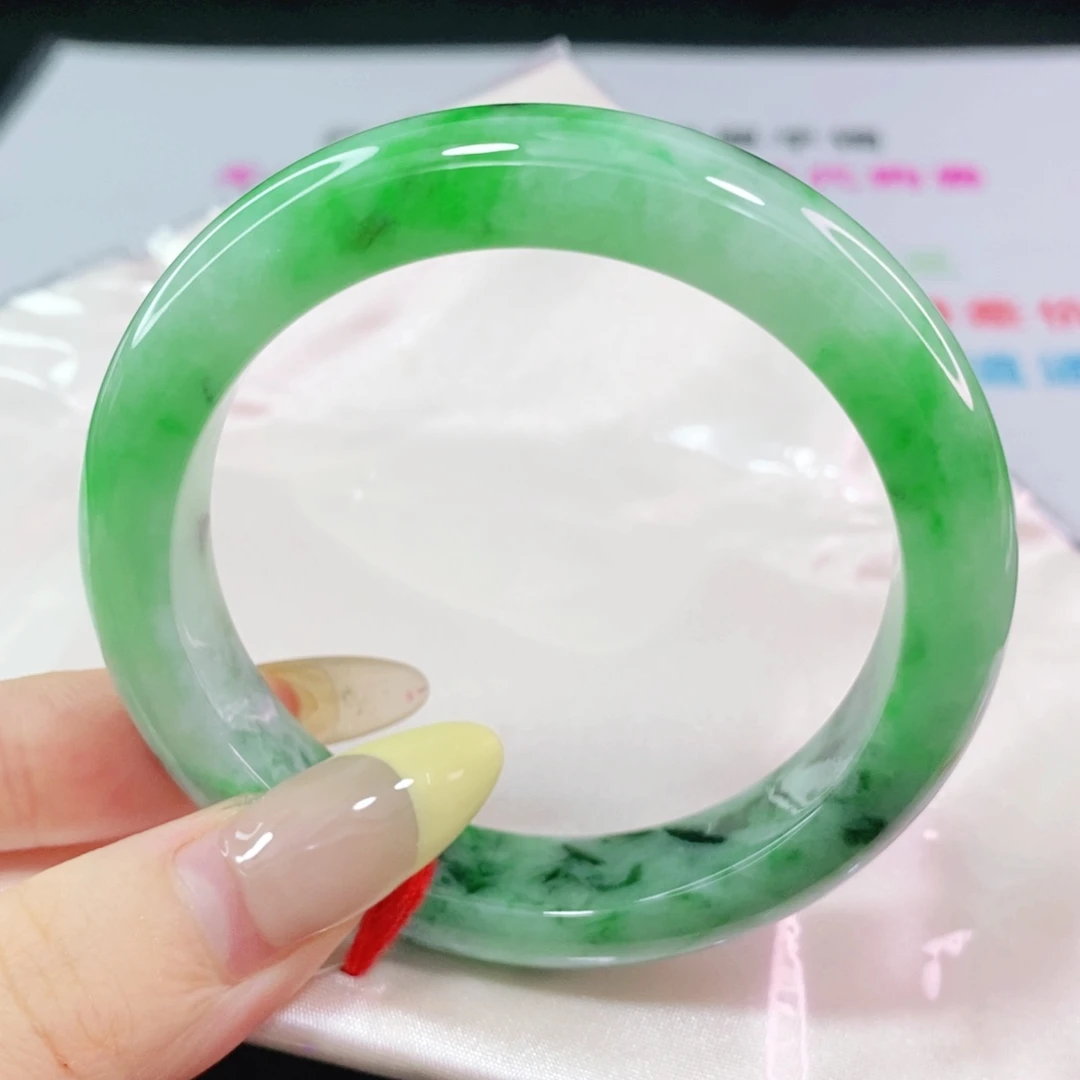 翡翠手镯未镶嵌53.6 正圈