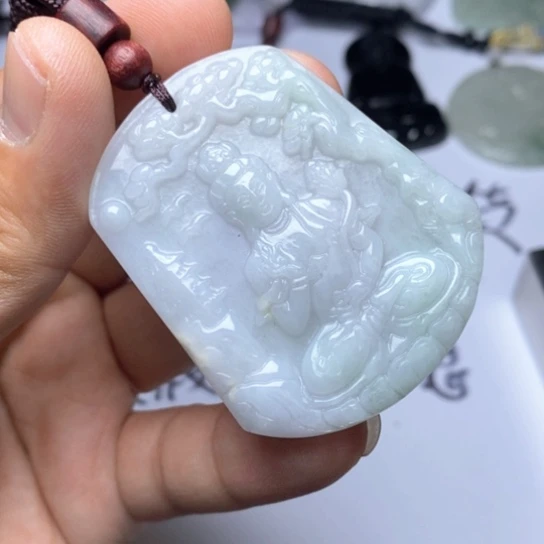 翡翠未镶嵌颈饰翡翠