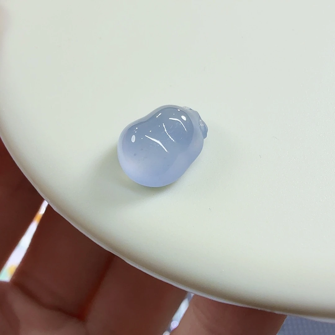 翡翠未镶嵌颈饰葫芦瓜