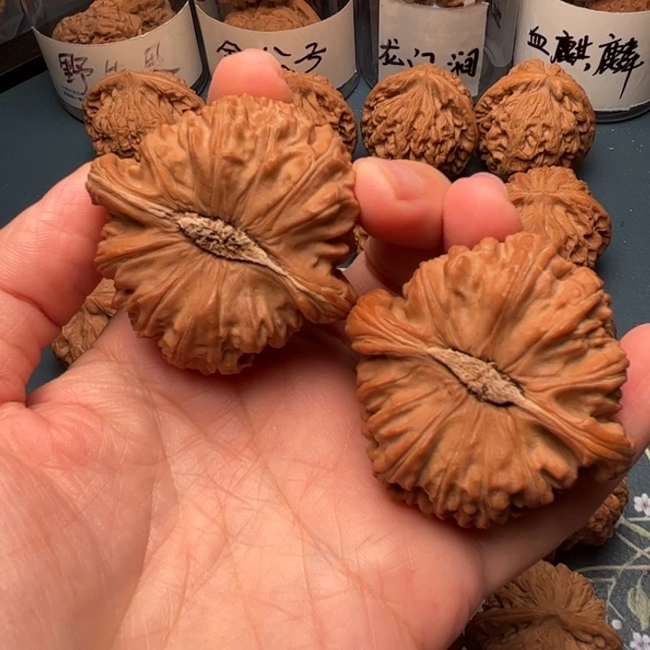 吊坠文玩核桃48闷白