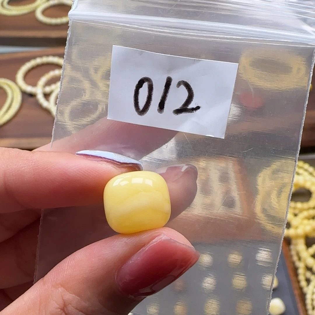 琥珀未镶嵌珠宝奇石12mm