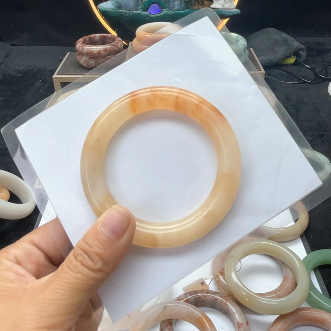 石英质玉未镶嵌15844883398