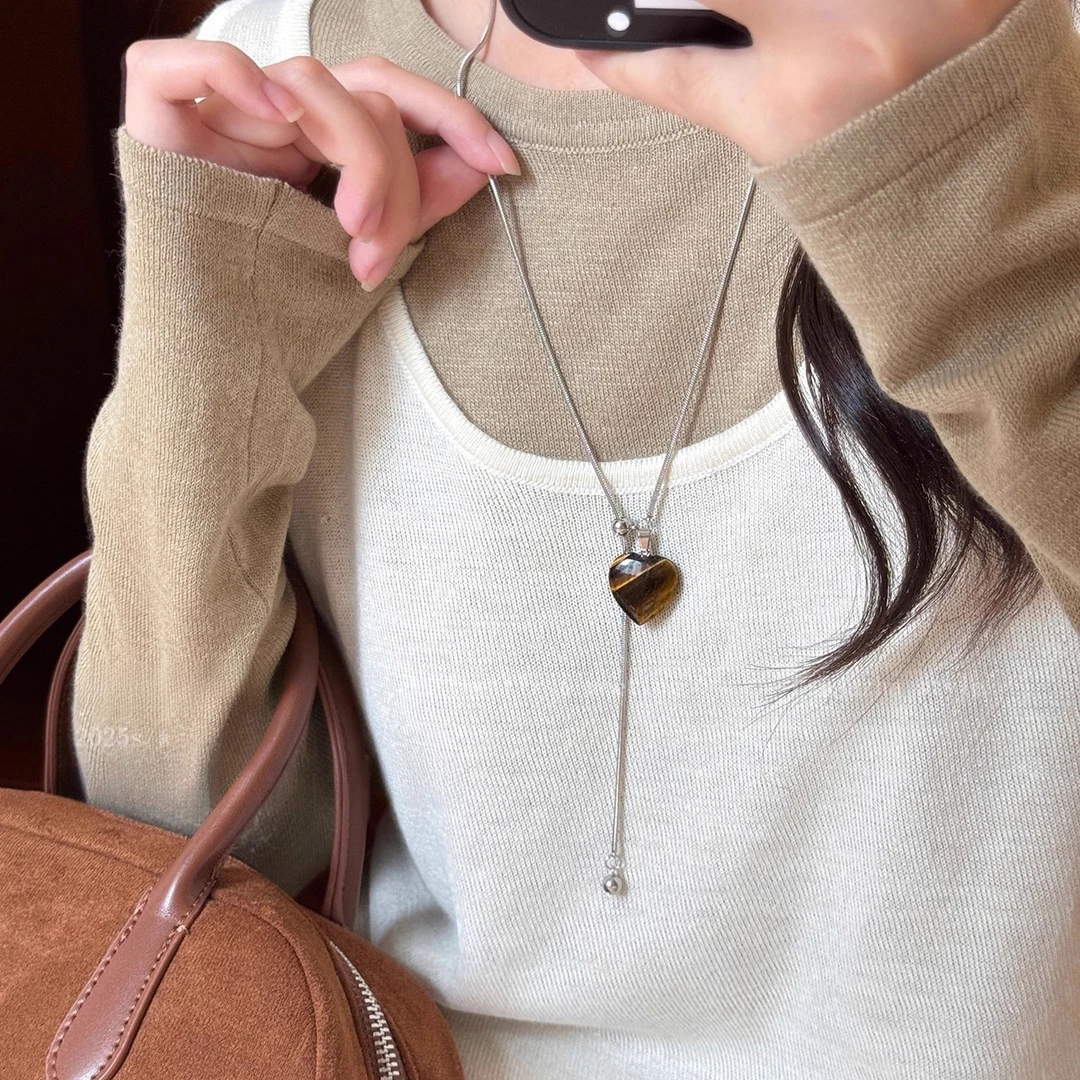 合金项链 彩色不掉色花朵秋冬轻奢高级感小众长款毛衣链百搭配饰