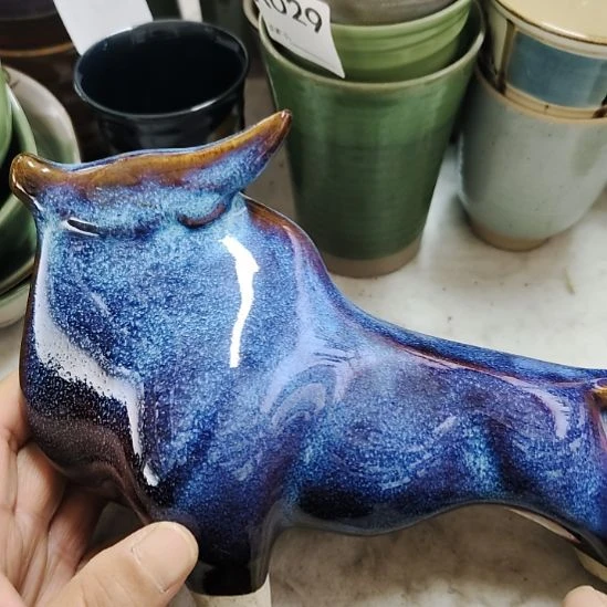 瓷片五厂，七厂各种摆件，瓷片，均有瑕疵！