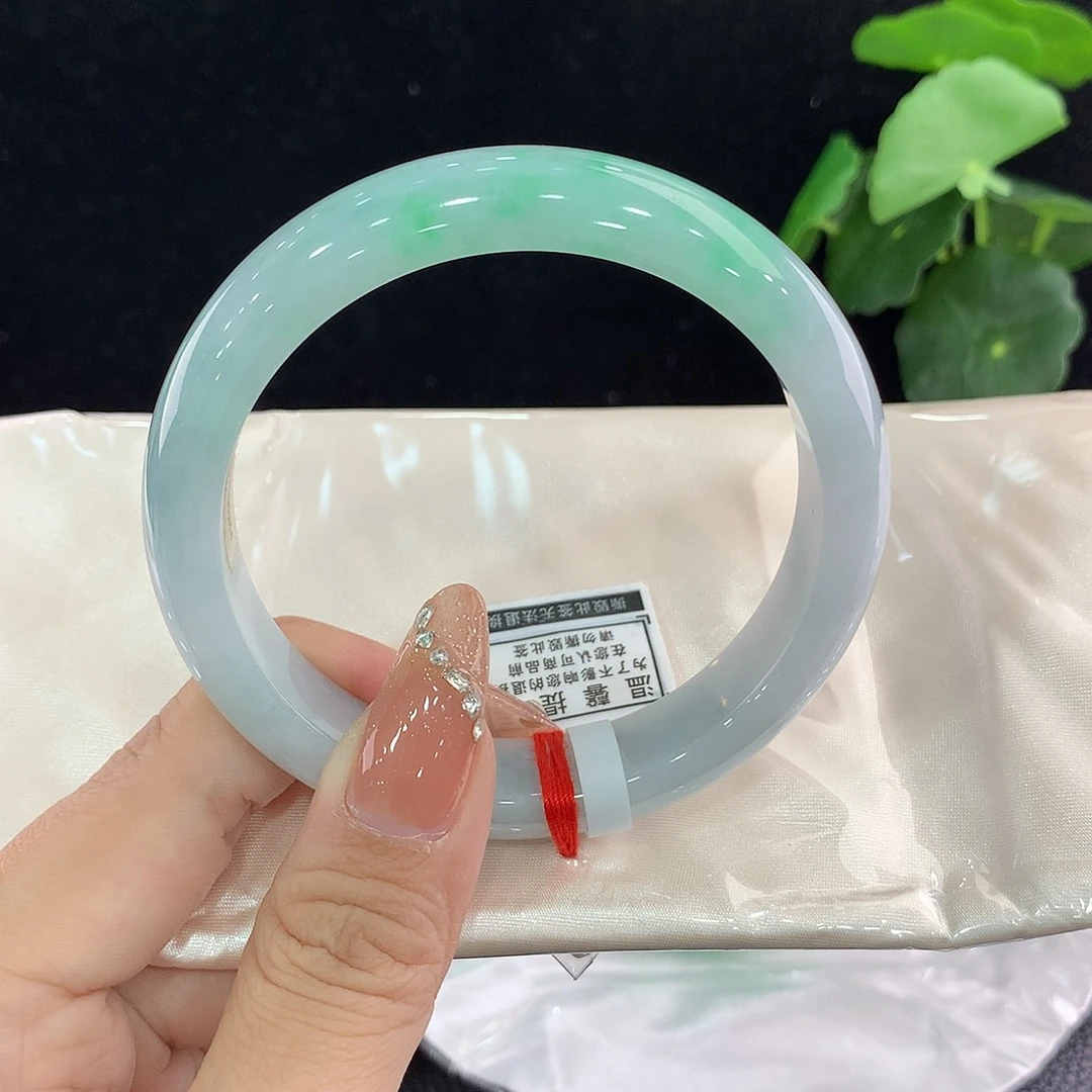 翡翠手镯未镶嵌正61