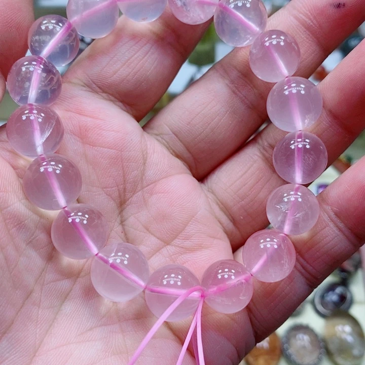 未镶嵌颈饰水晶章****?水晶