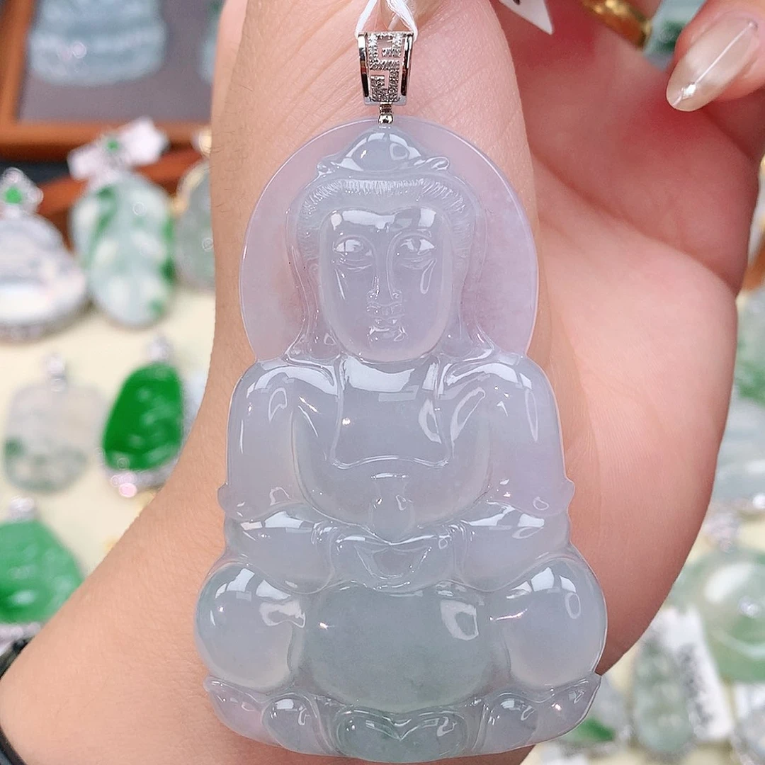 颈饰18K金镶嵌翡翠观音