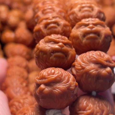 猴头核桃手串D****s舞台