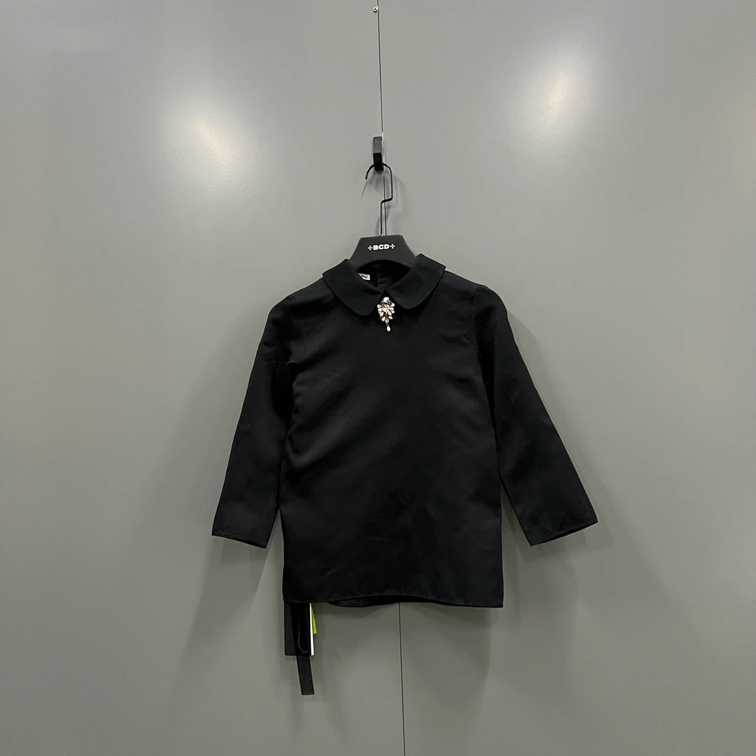 95新 MIU MIU/缪缪 xy 领口水钻翻领上衣 36码 607057