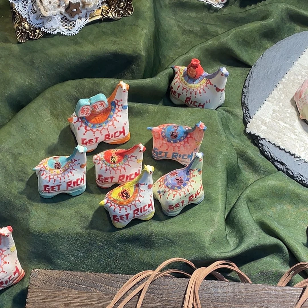 手工手绘的陶瓷杯