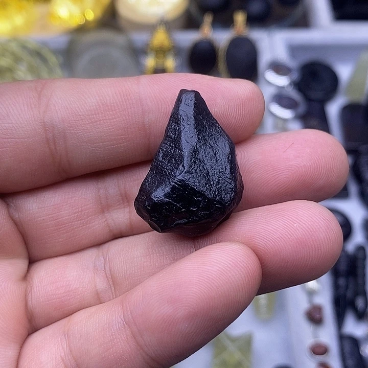 非金属玻璃西藏千层原石