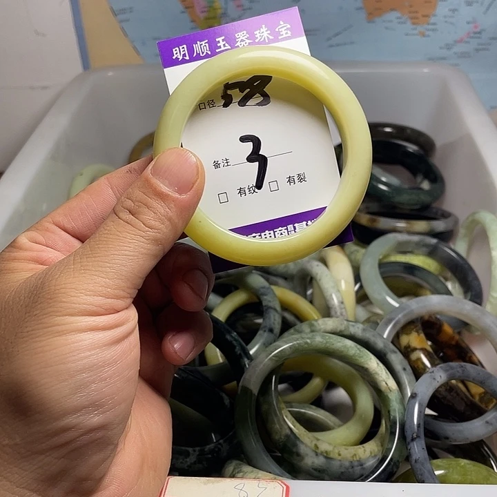 岫玉未镶嵌手镯岫玉精美绝顶佳品