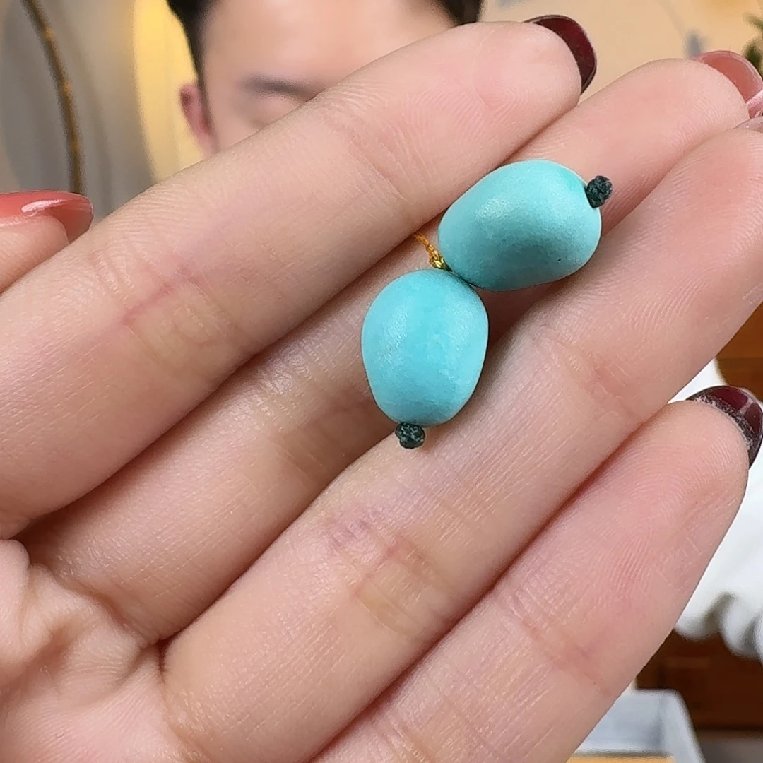 绿松石未镶嵌挂件