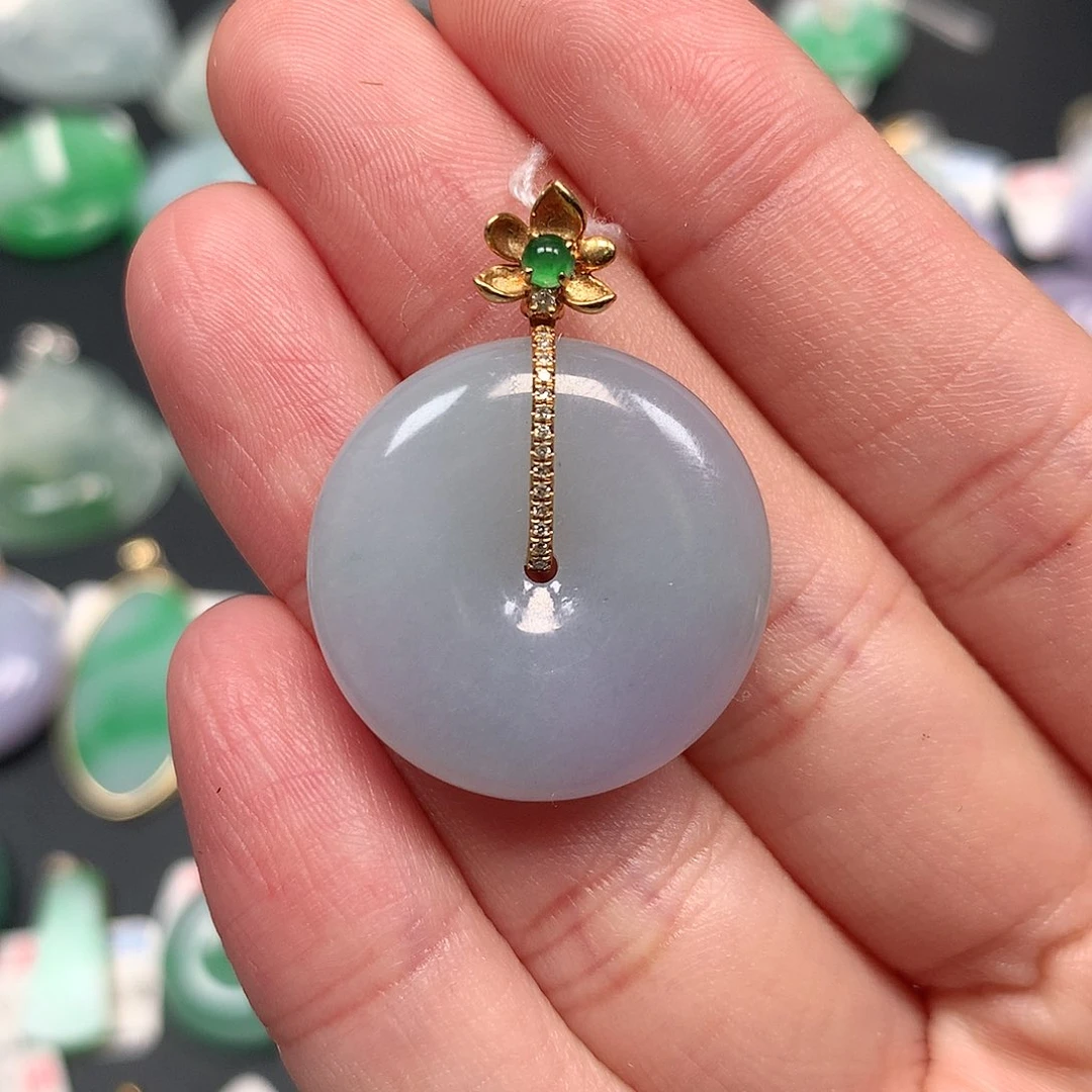 颈饰18K金镶嵌翡翠翡翠吊坠