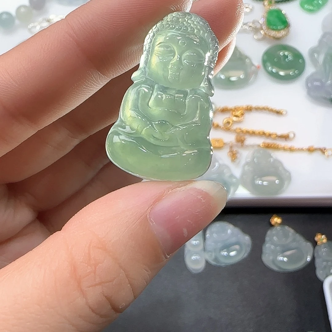 翡翠未镶嵌颈饰宝宝佛