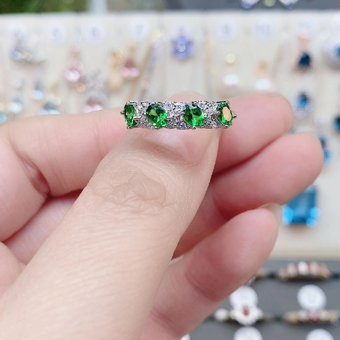 银S925镶嵌石榴石（沙弗莱）戒指