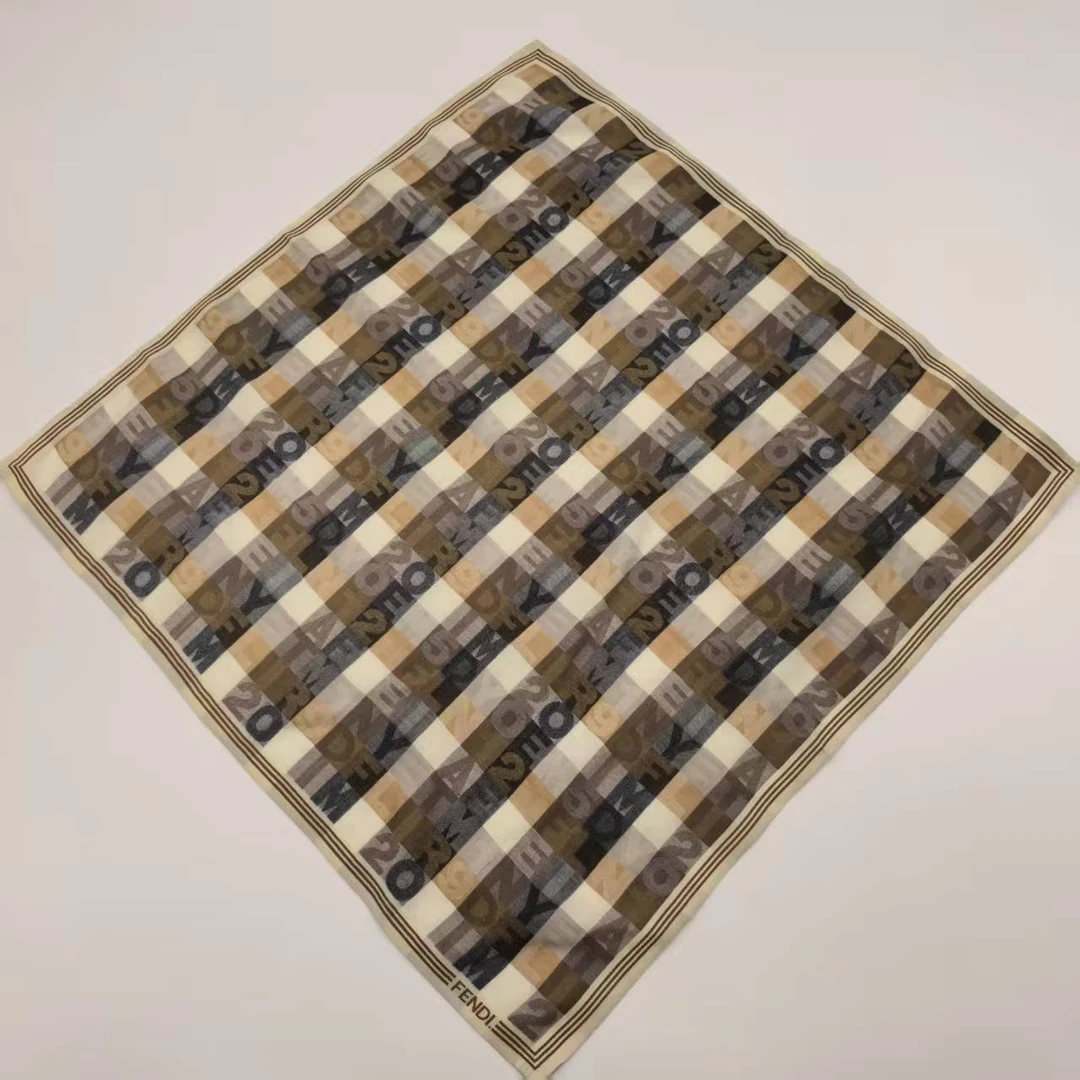 95新 FENDI/芬迪 海囤/芬迪/丝巾/yy13971