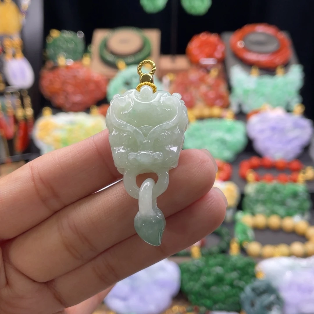 翡翠颈饰未镶嵌代编织