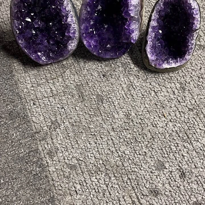 水晶珠宝半成品未镶嵌张**。