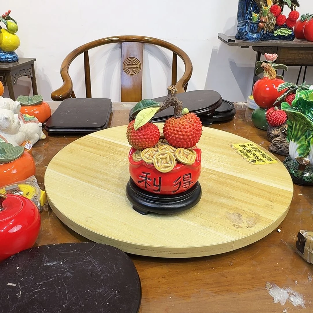 陶瓷荔枝鼓钱袋摆件