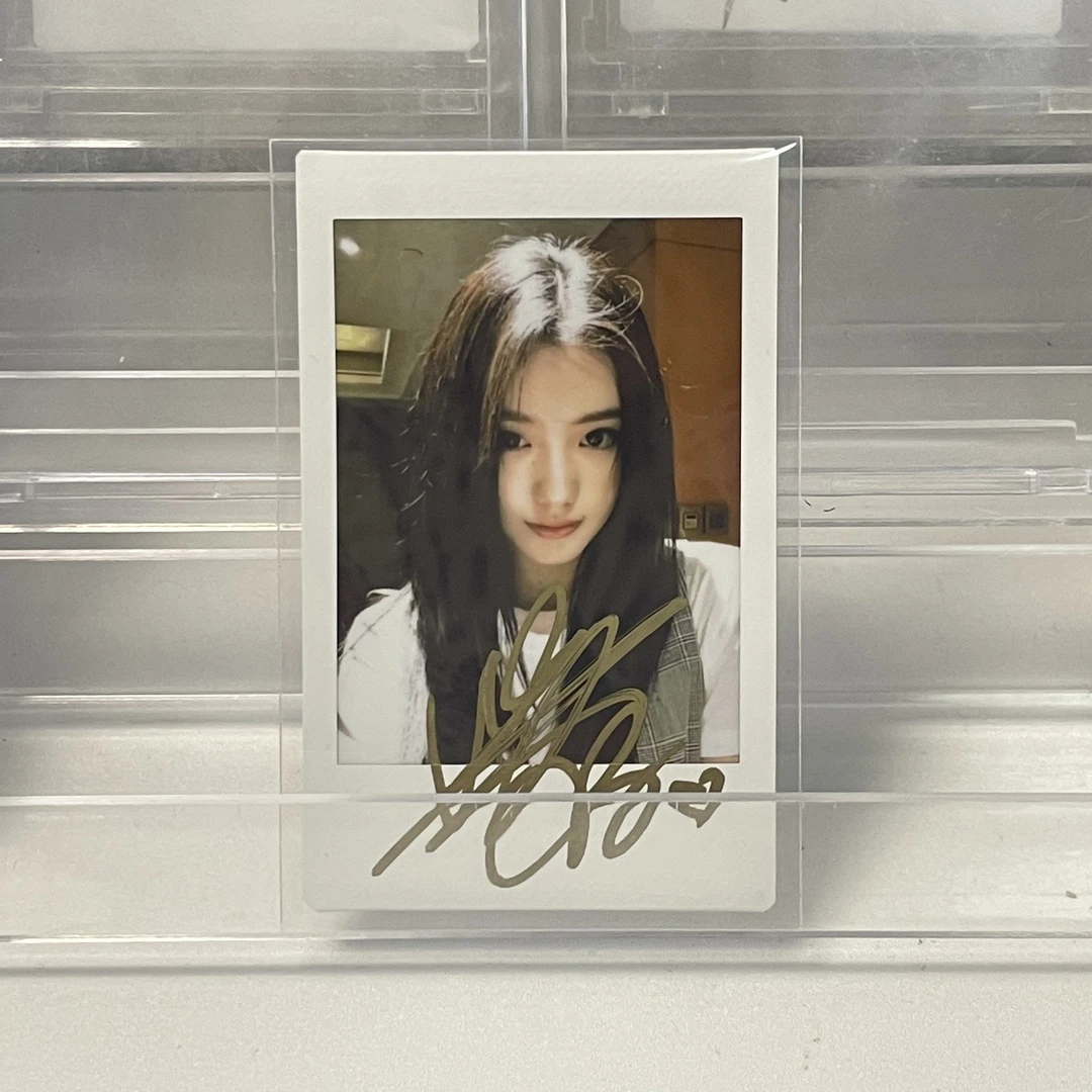 P1656【刘浩存】正品拍立得照片 白边