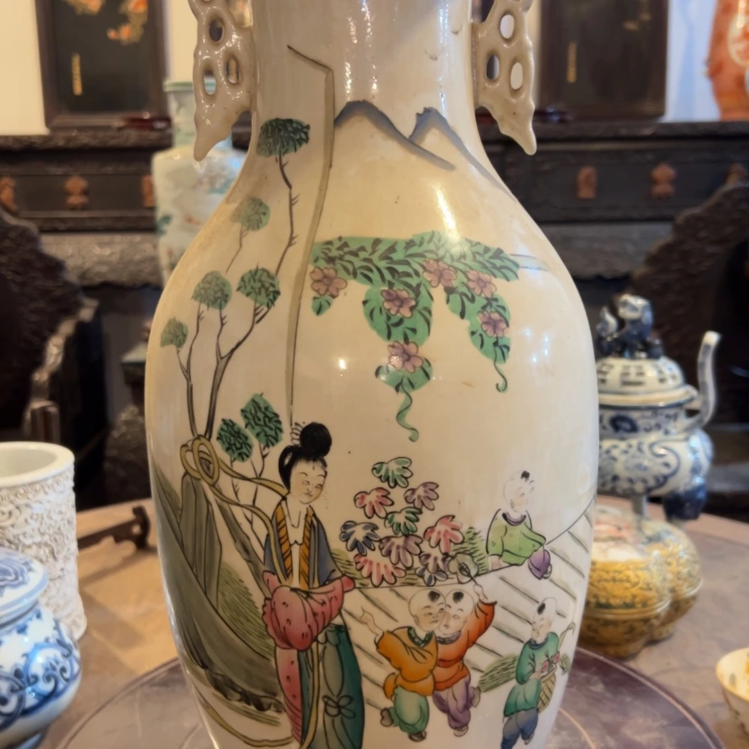 节***缘精品店的生意也越来越好精品珐琅彩瓷器收藏店铺名字体