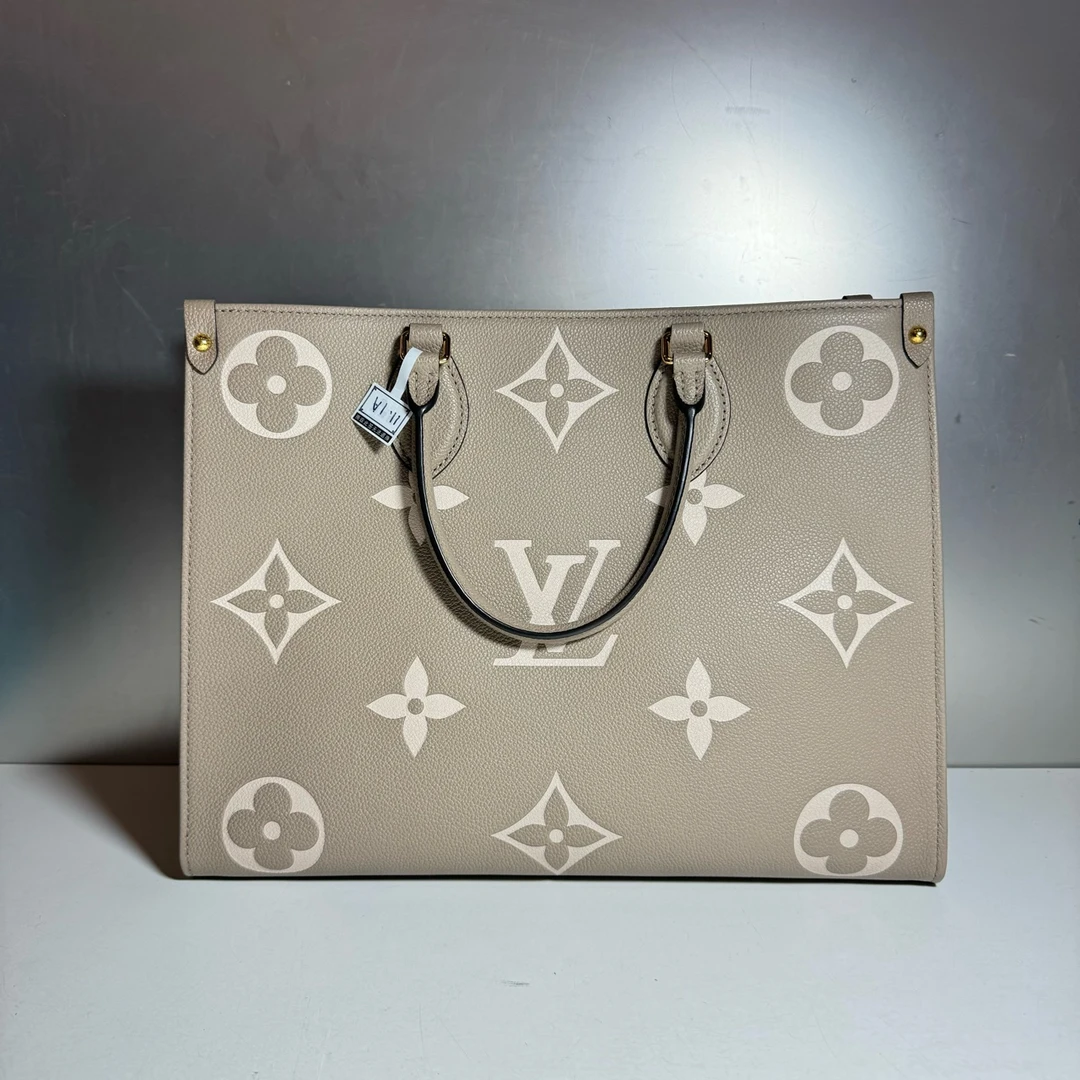 99新 LouisVuitton/路易威登 LV托特大象灰中号 99新
