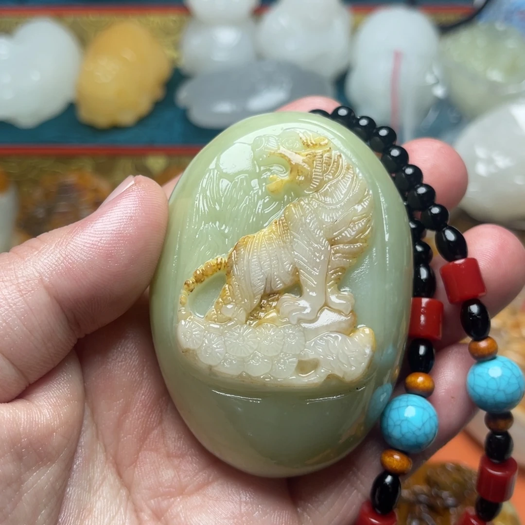 石材天然方解石手把件不退换