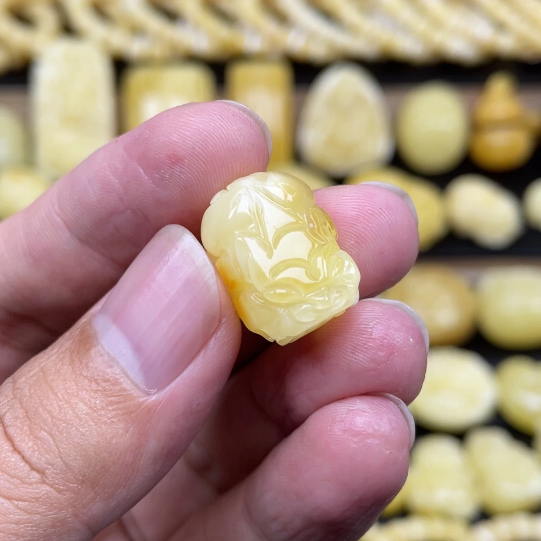 琥珀未镶嵌裸石琥珀蜜蜡