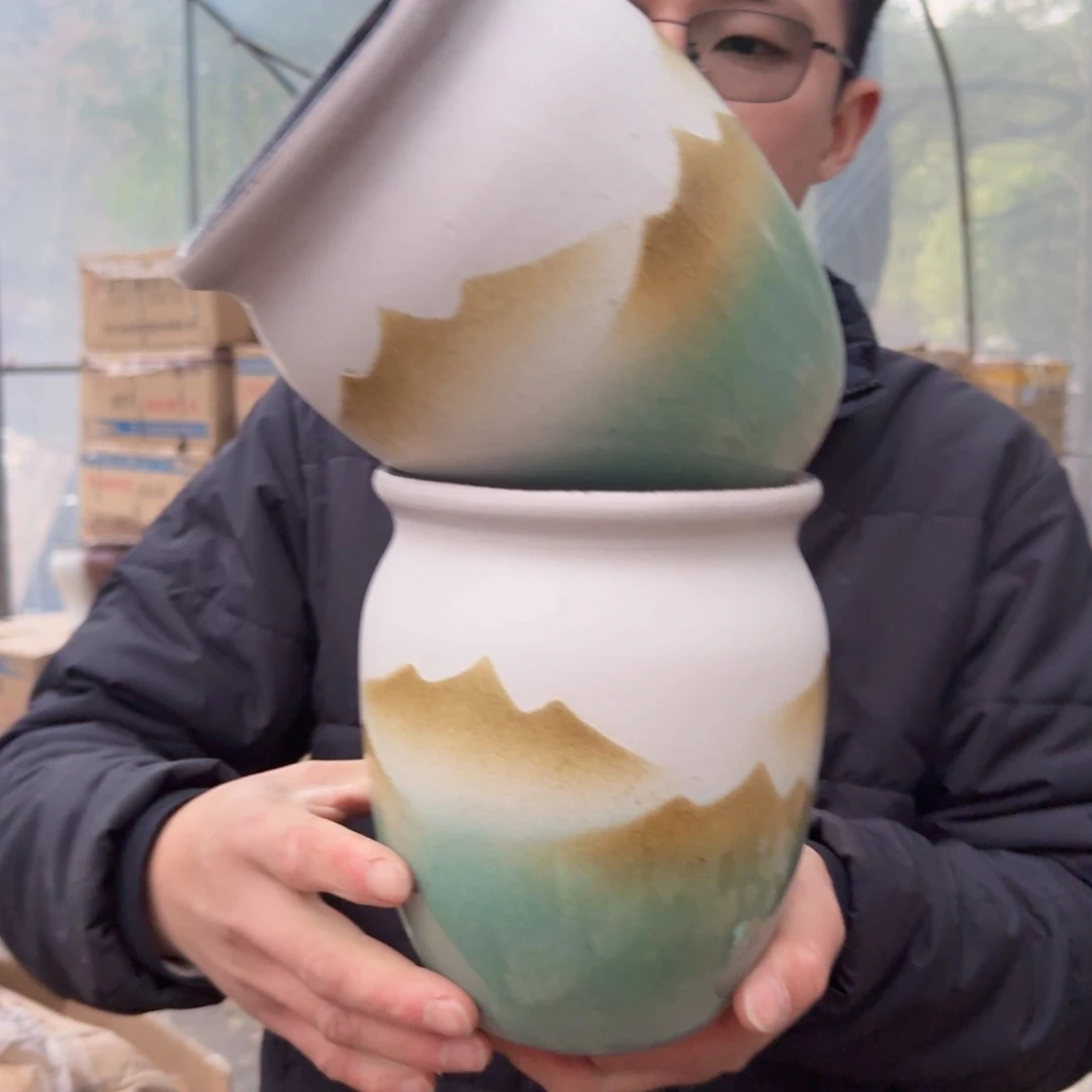 紫砂花盆口15高18（两个山峰