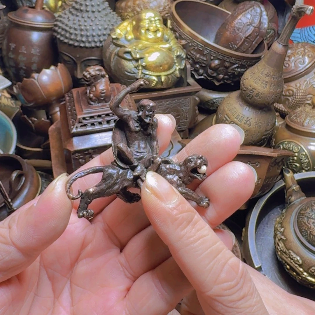 铜器摆件收收藏藏