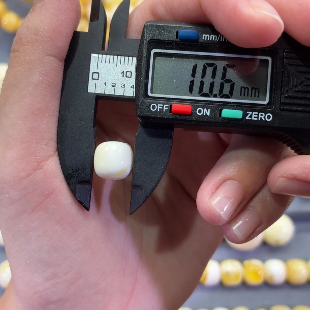 桥***桥琥珀未镶嵌裸石老型