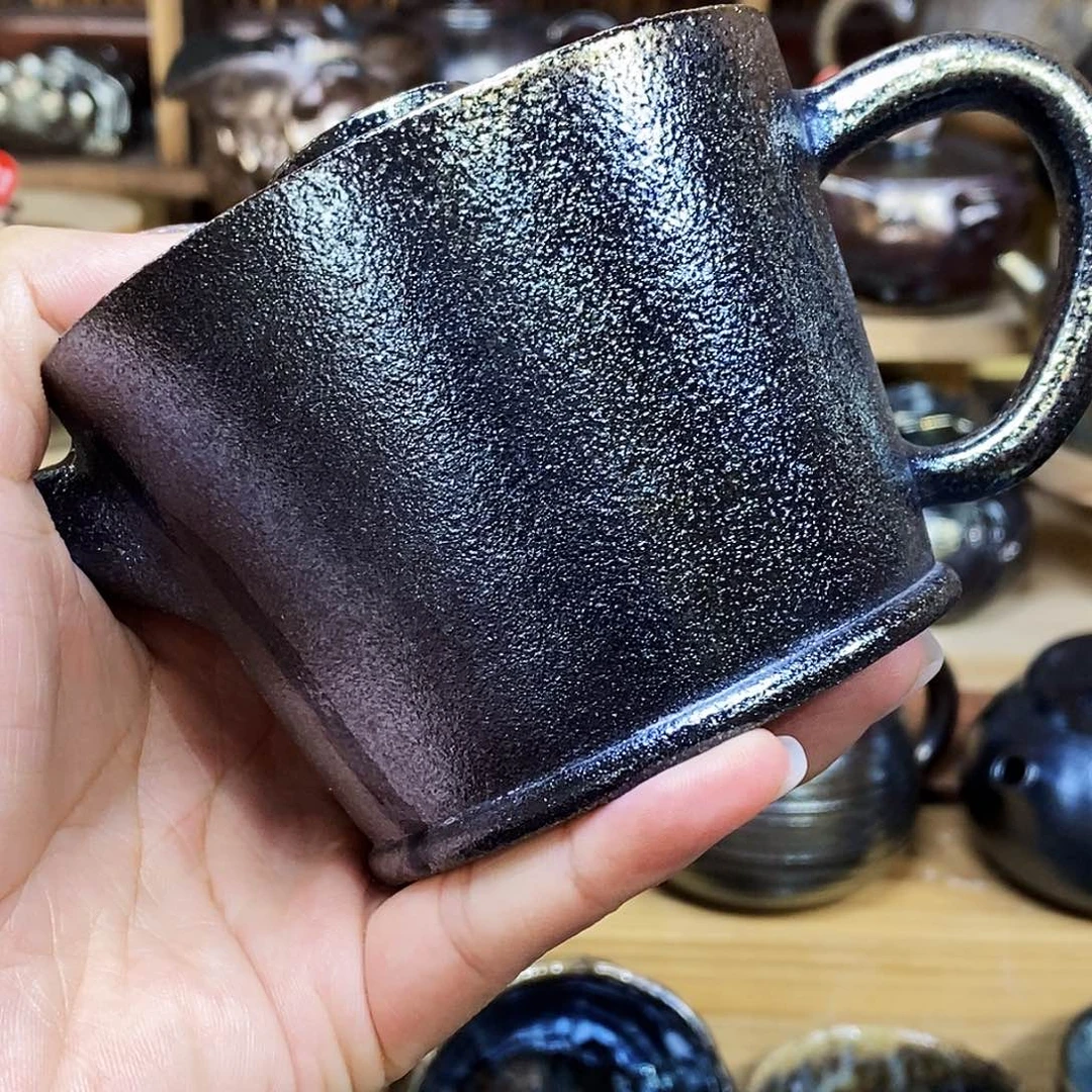 C****舸云南建水柴烧壶