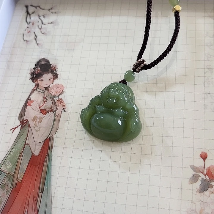 颈饰未镶嵌和田玉
