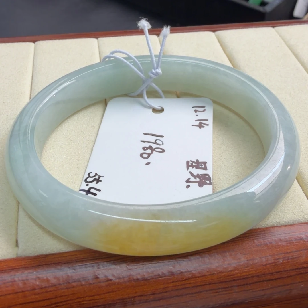 定制翡翠未镶嵌55贵妃